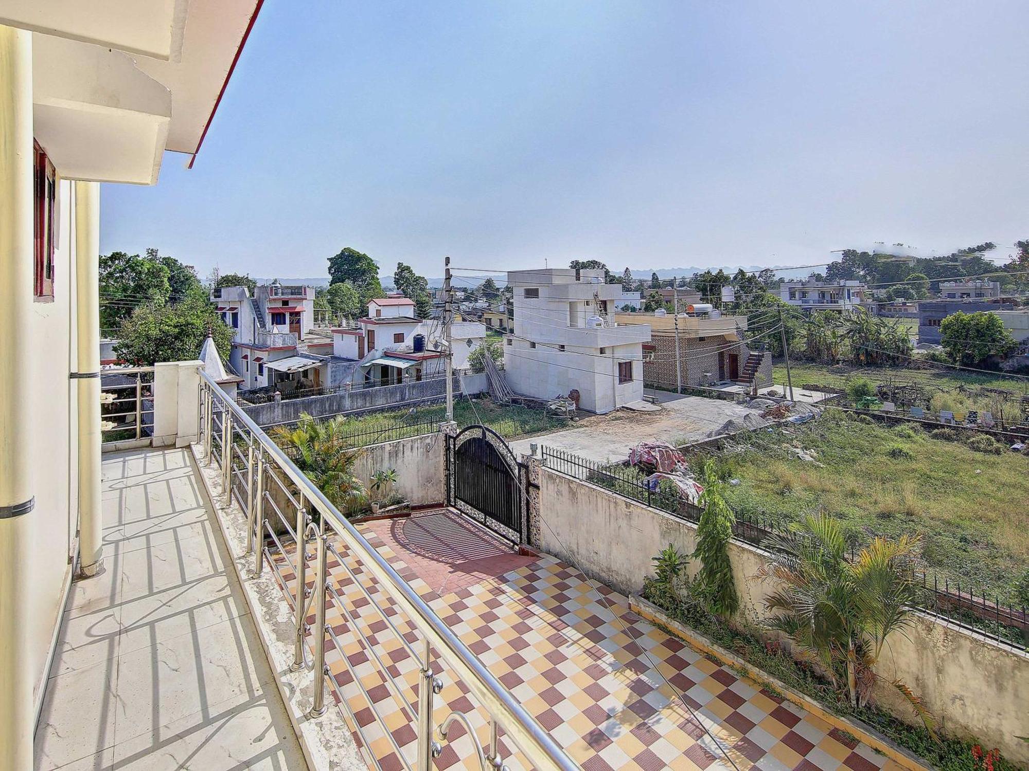 Home 78802 Balaji Bhawan Jhājra Екстериор снимка