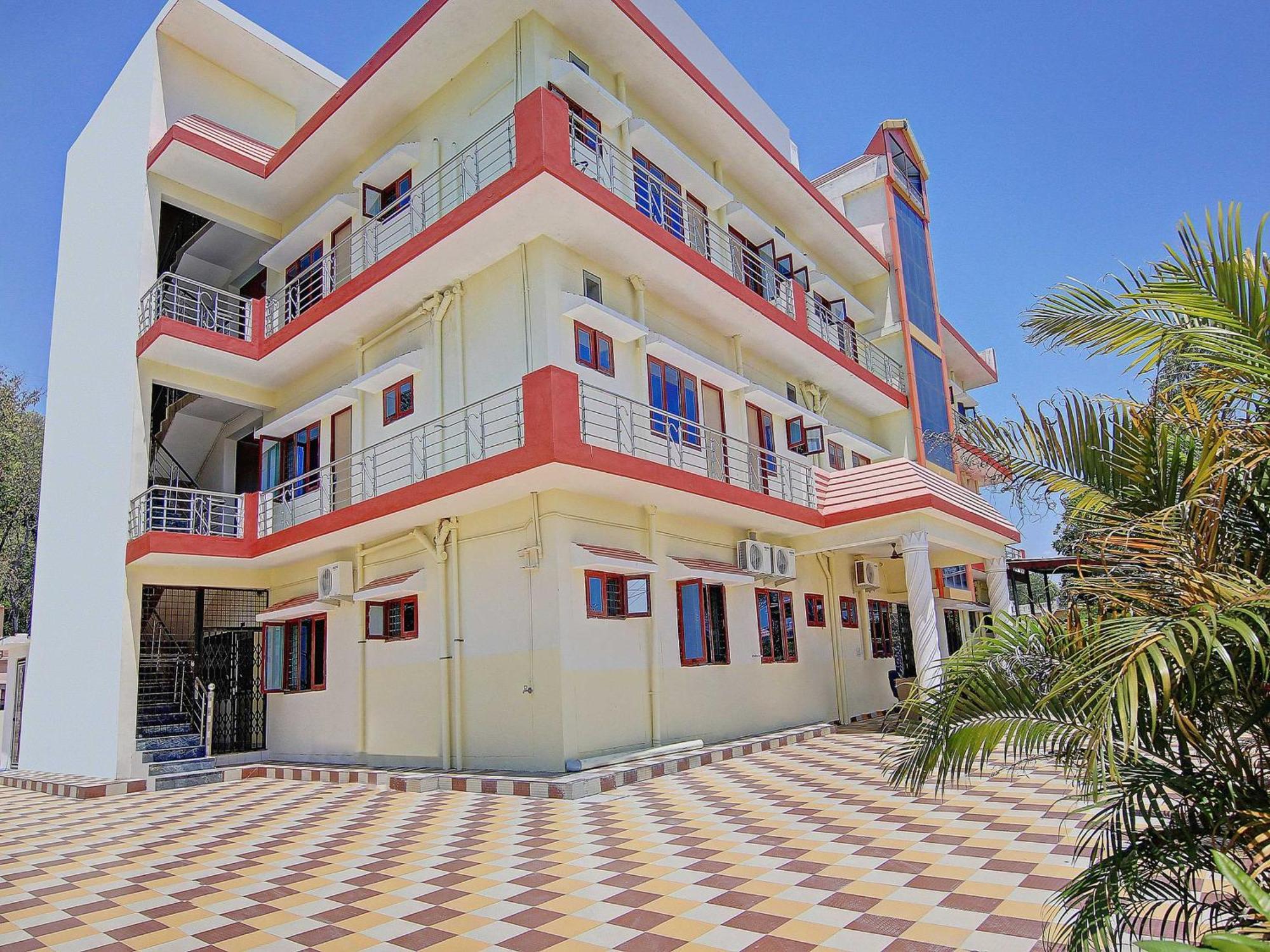 Home 78802 Balaji Bhawan Jhājra Екстериор снимка