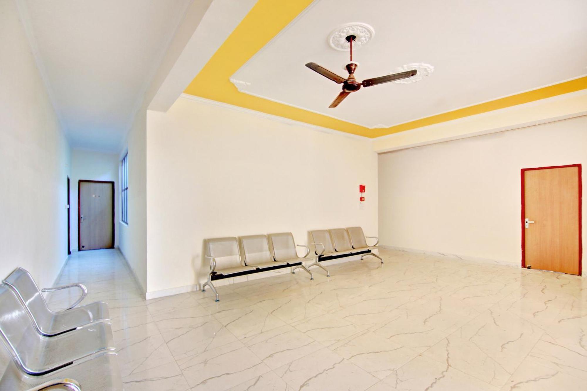 Home 78802 Balaji Bhawan Jhājra Екстериор снимка