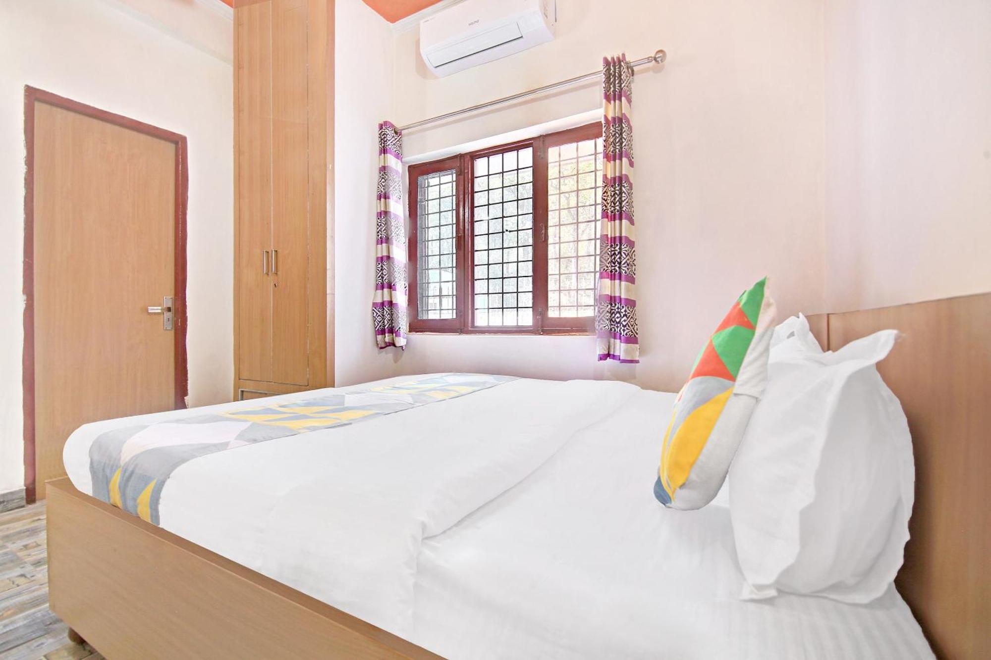 Home 78802 Balaji Bhawan Jhājra Екстериор снимка