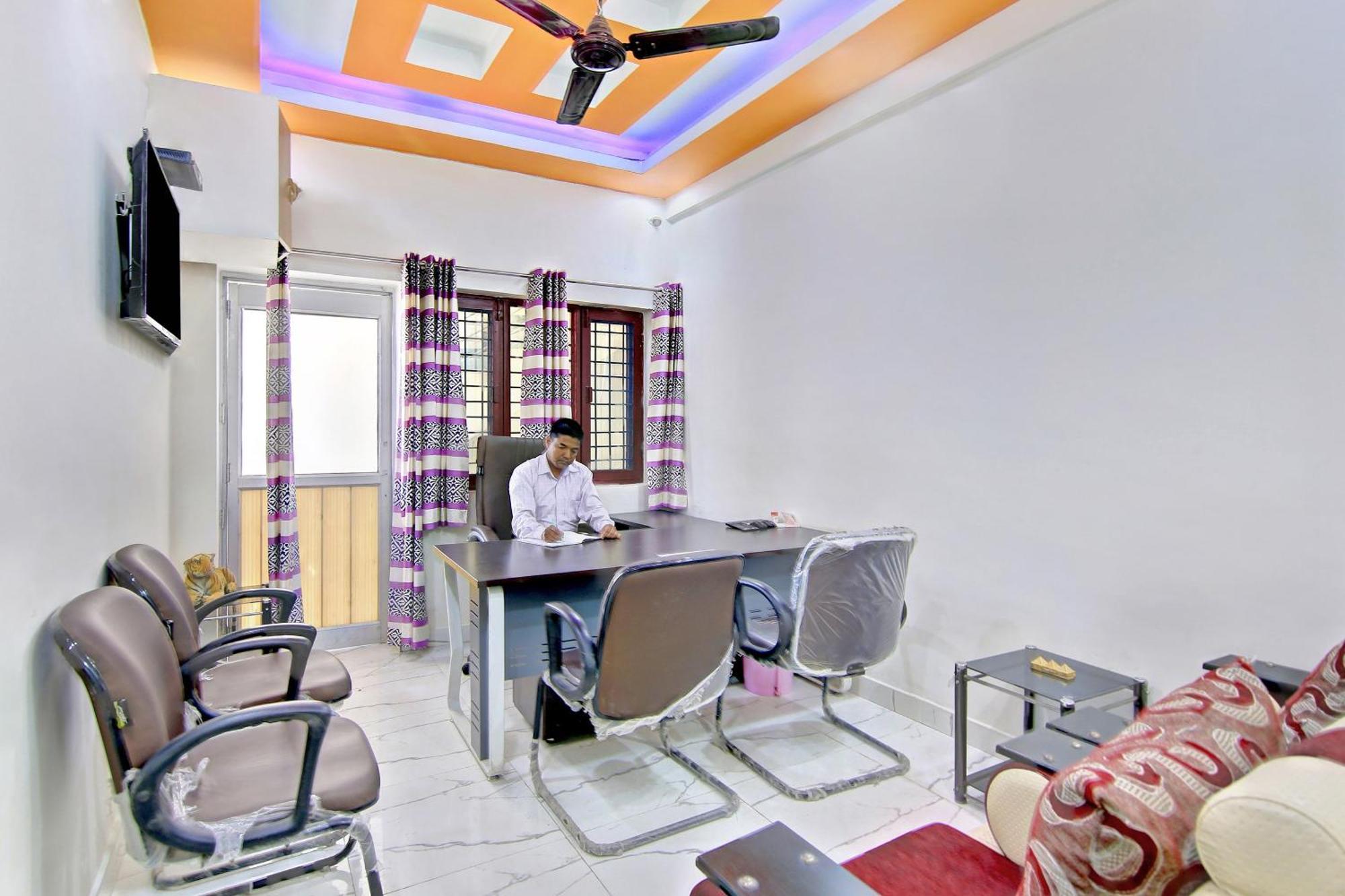 Home 78802 Balaji Bhawan Jhājra Екстериор снимка