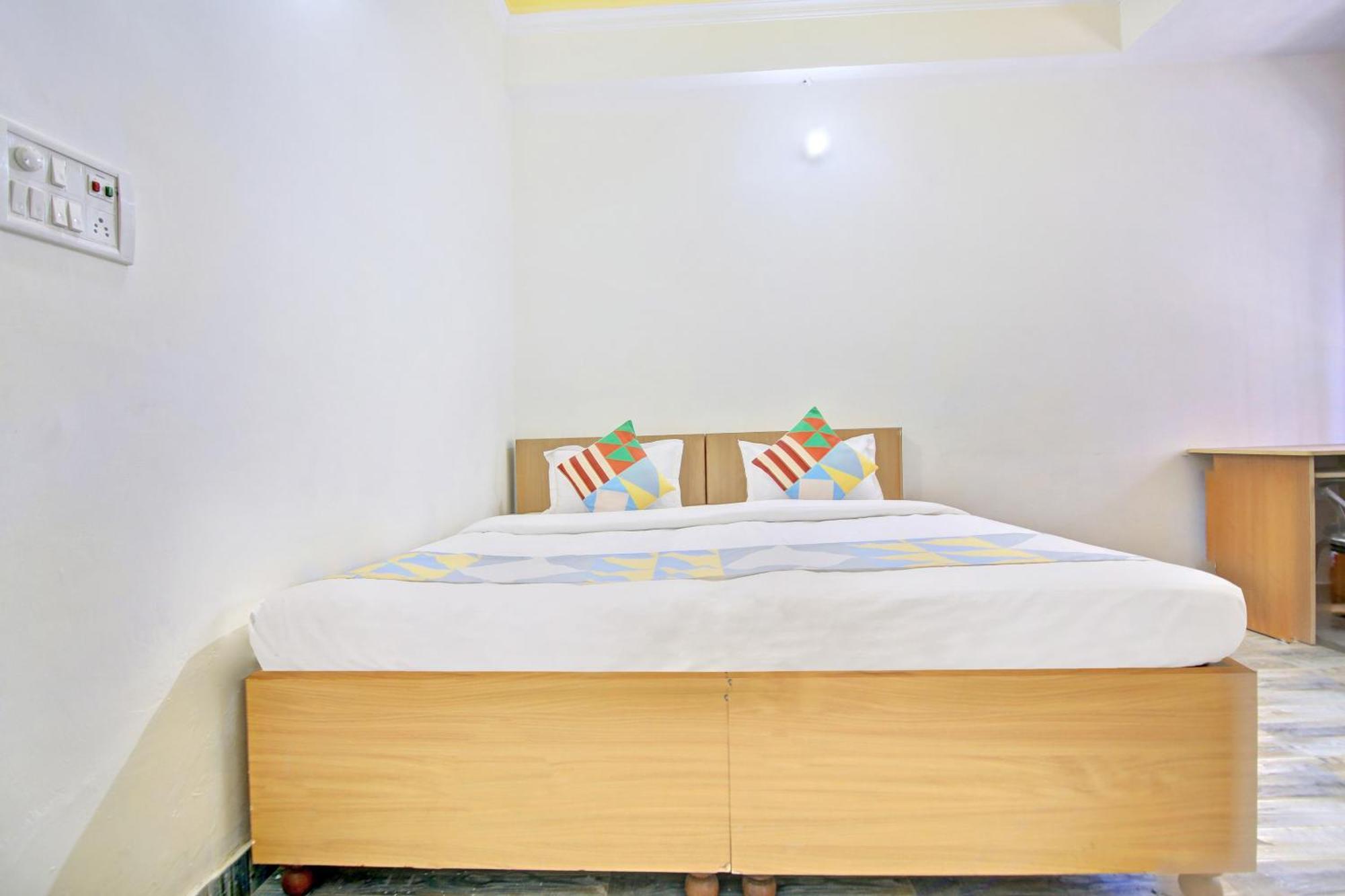 Home 78802 Balaji Bhawan Jhājra Екстериор снимка
